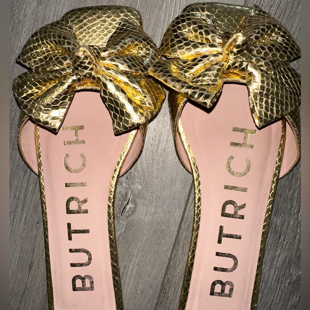 Butrich Alina Gold Textured Bow Flat Sandals